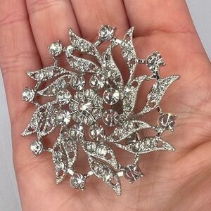 Vintage Rhinestone Statement Brooch – Silver Tone Snowflake Floral Pin